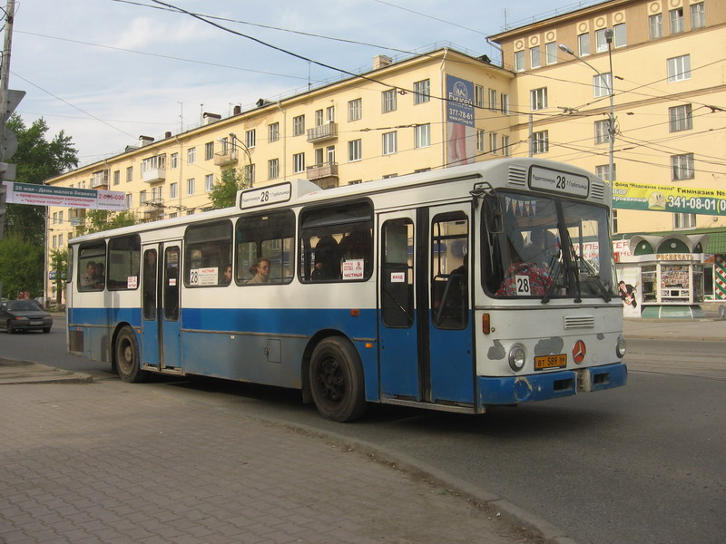 Свердловская область, Mercedes-Benz O305 № ВТ 589 66