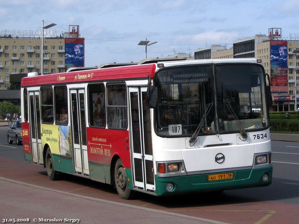 187 автобус остановки. ЛИАЗ 5256.25. Автобус 187 Царское село. Автобус 187 СПБ. Автобус 187 Пушкин.