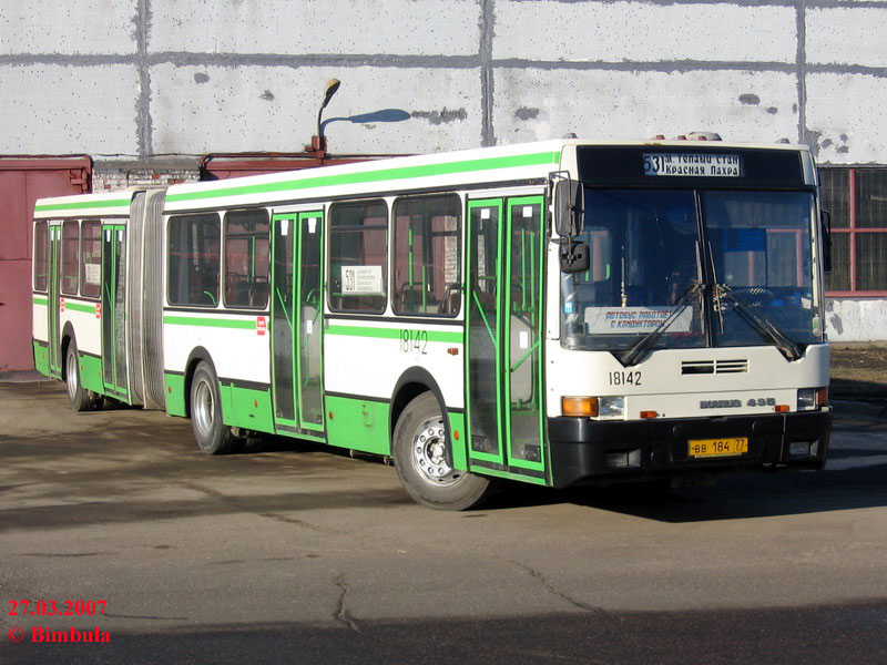 Москва, Ikarus 435.17 № 18142