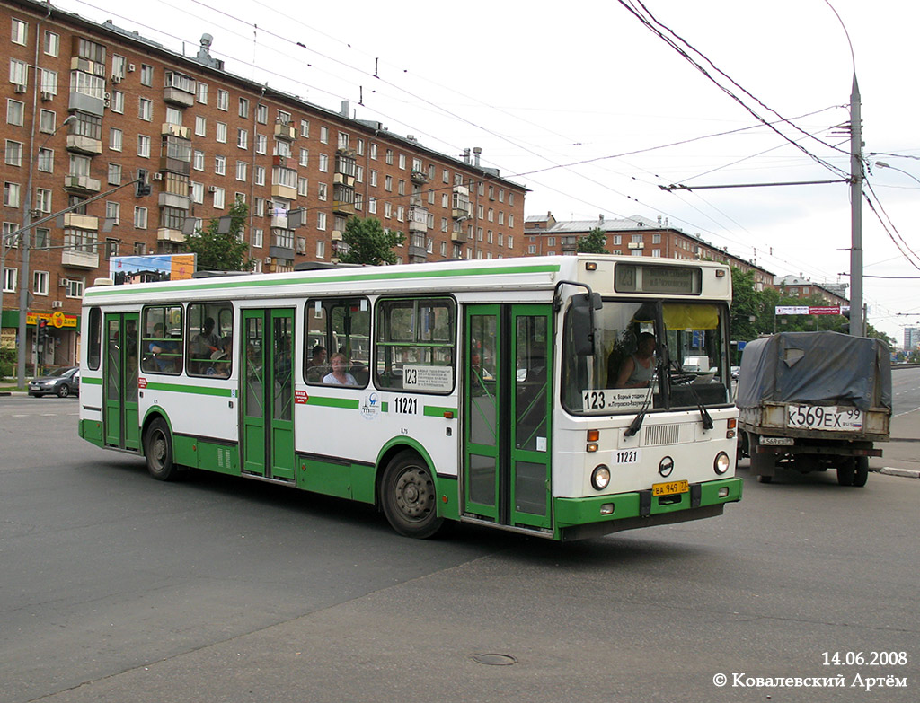 Москва, ЛиАЗ-5256.25 № 11221