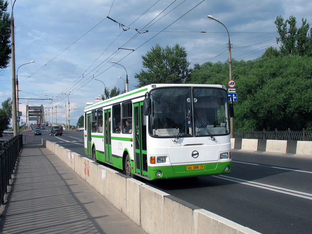 Ярославская область, ЛиАЗ-5256.45 № 121