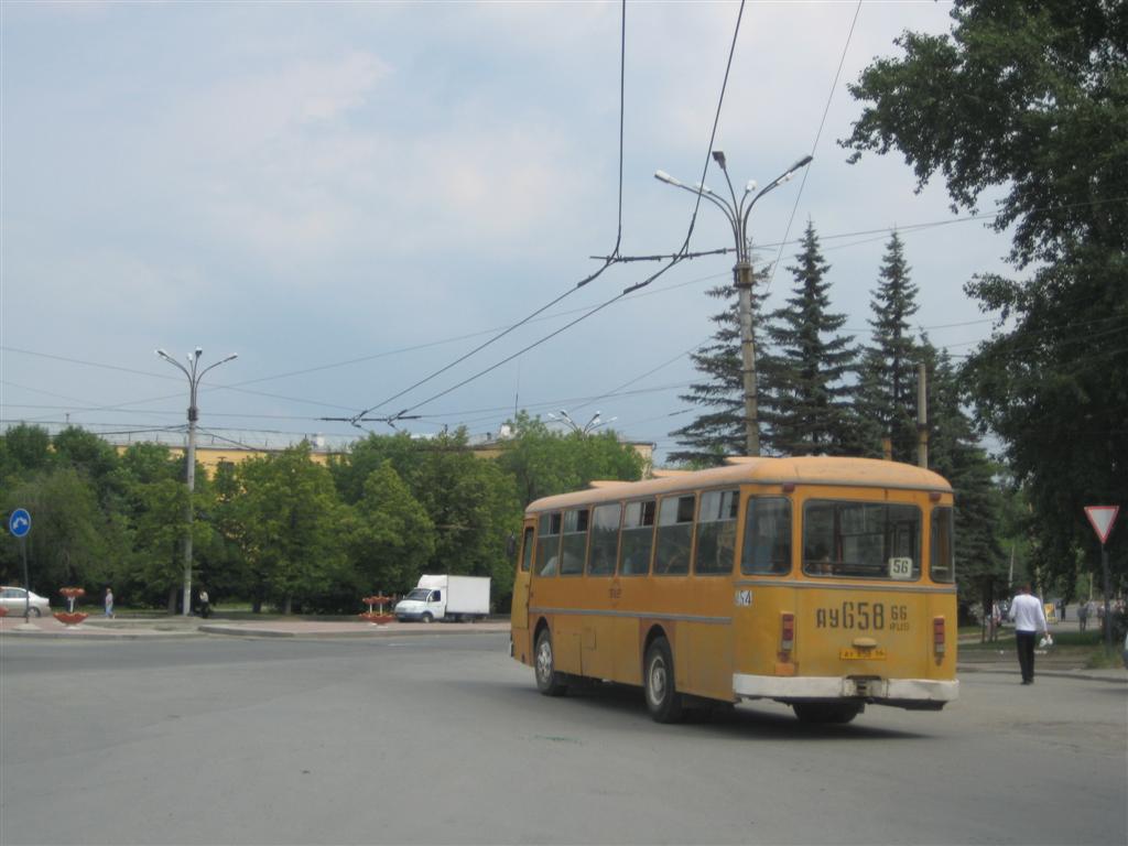 Свердловская область, ЛиАЗ-677М № 454