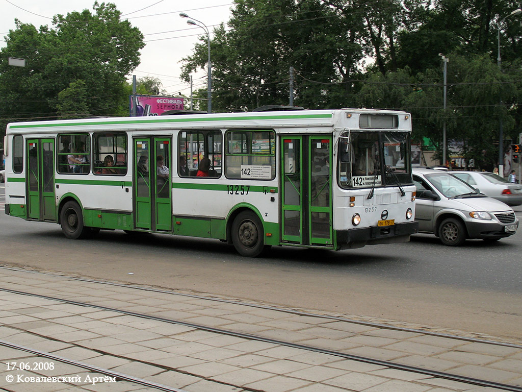 Москва, ЛиАЗ-5256.25 № 13257