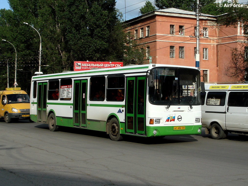 Саратовская область, ЛиАЗ-5256.45 № АТ 452 64