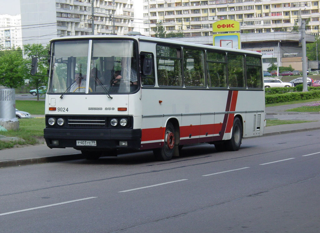 Москва, Ikarus 256.21H № 09024