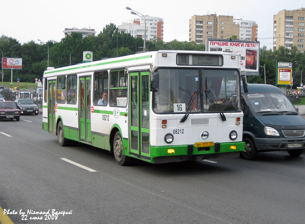 Москва, ЛиАЗ-5256.25 № 08212