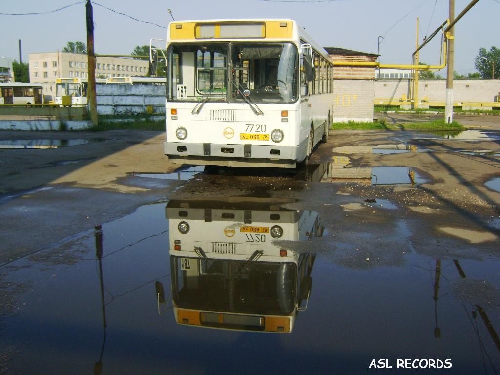 Санкт-Петербург, ЛиАЗ-5256.25 № 7720