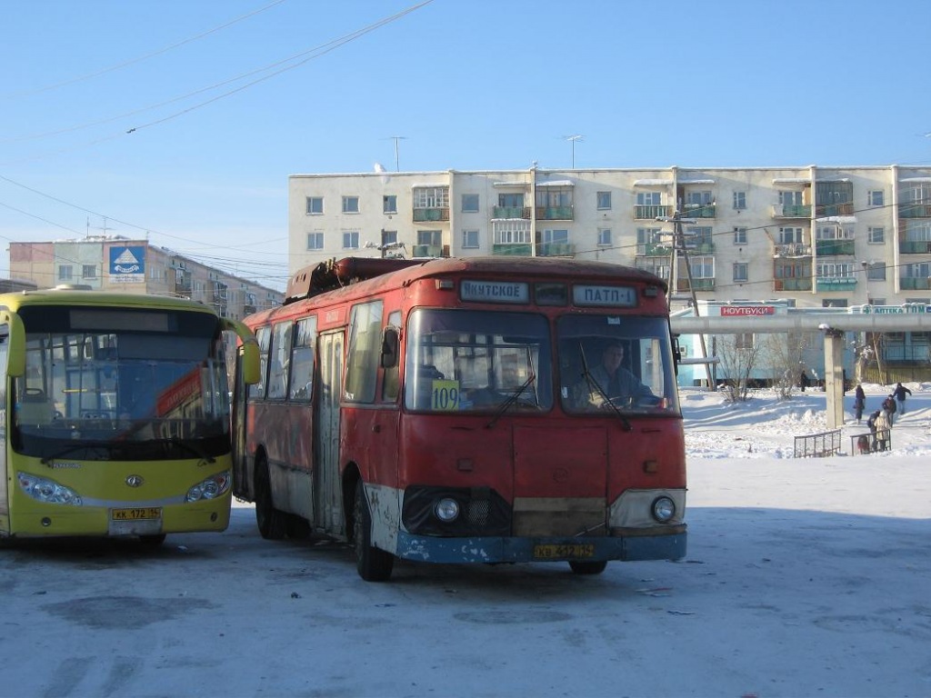 Саха (Якутия), ЛиАЗ-677М (ТоАЗ) № КВ 412 14