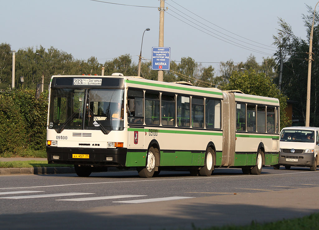 Москва, Ikarus 435.17 № 09100