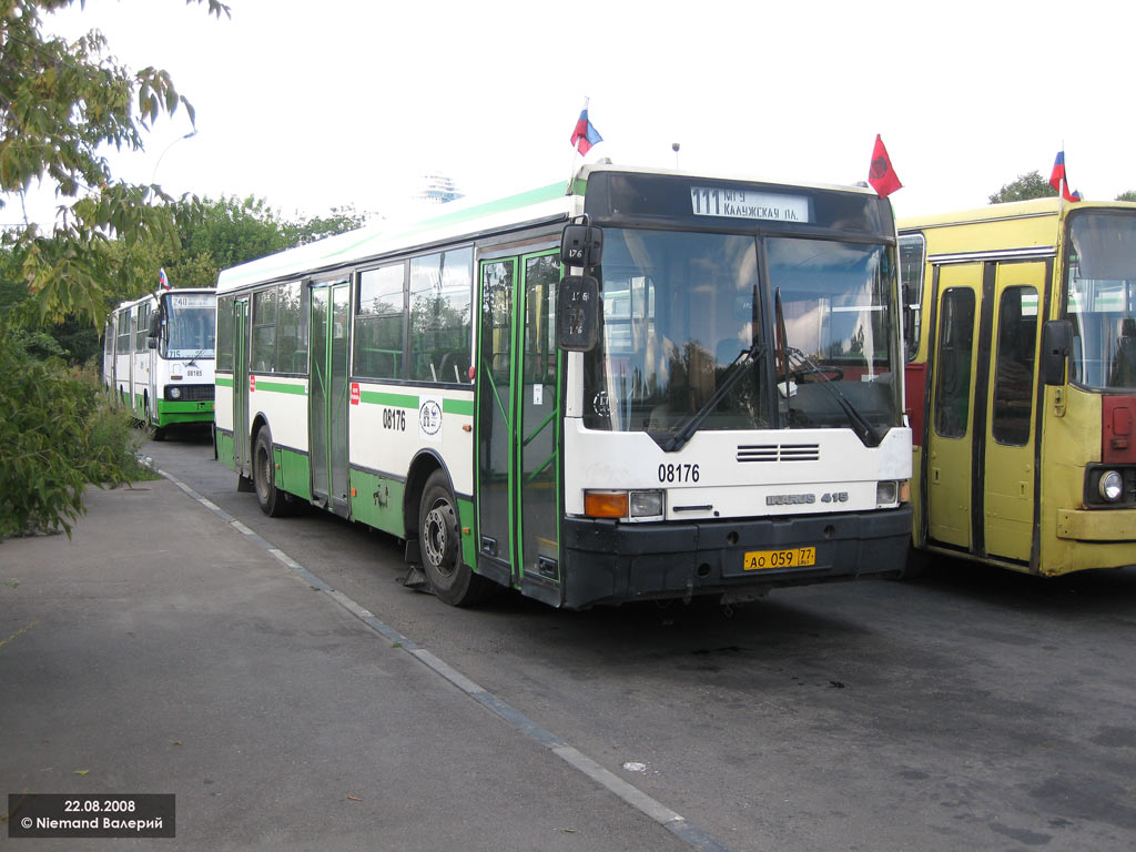 Moscow, Ikarus 415.33 # 08176