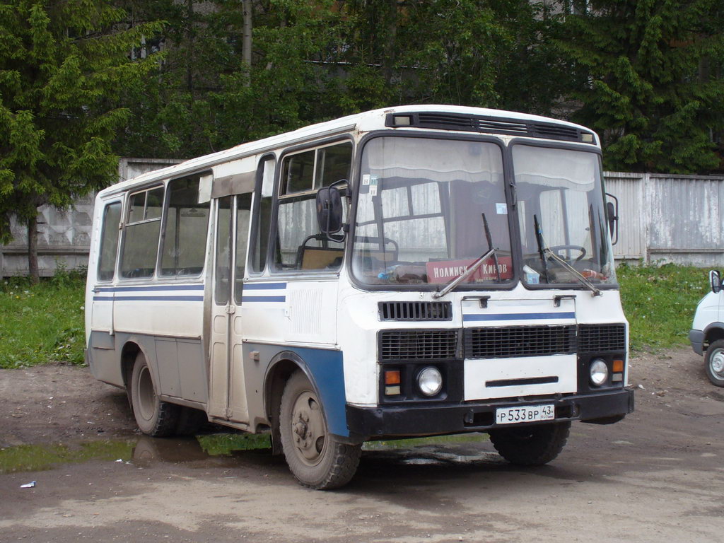 Кировская область, ПАЗ-3205 (00) № Р 533 ВР 43