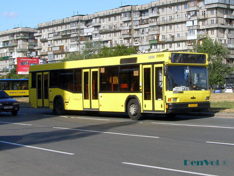 Киев, МАЗ-103.061 № 1696