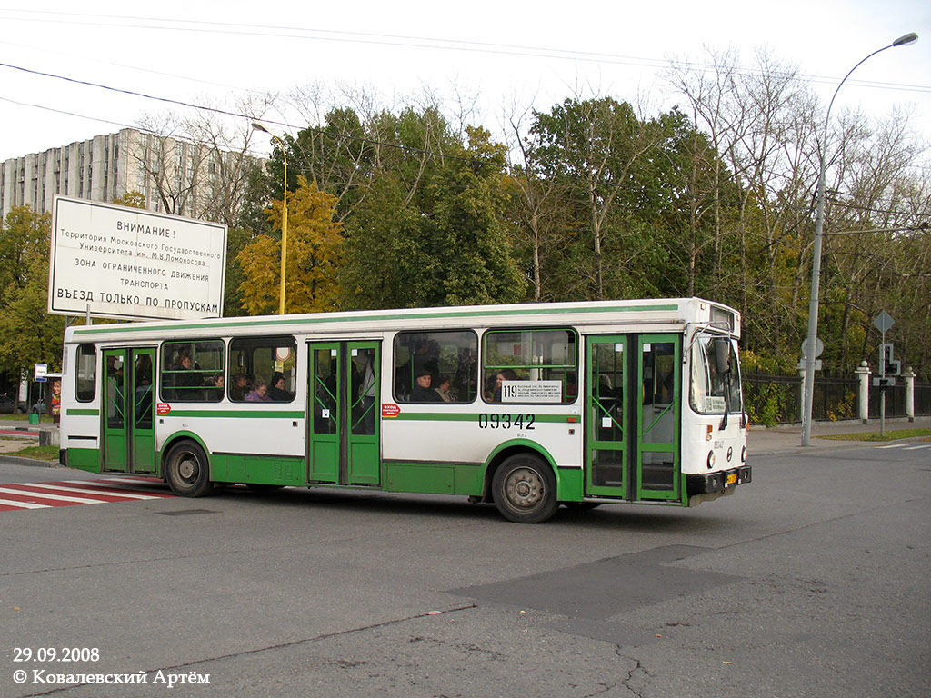 Moskwa, LiAZ-5256.25 Nr 09342