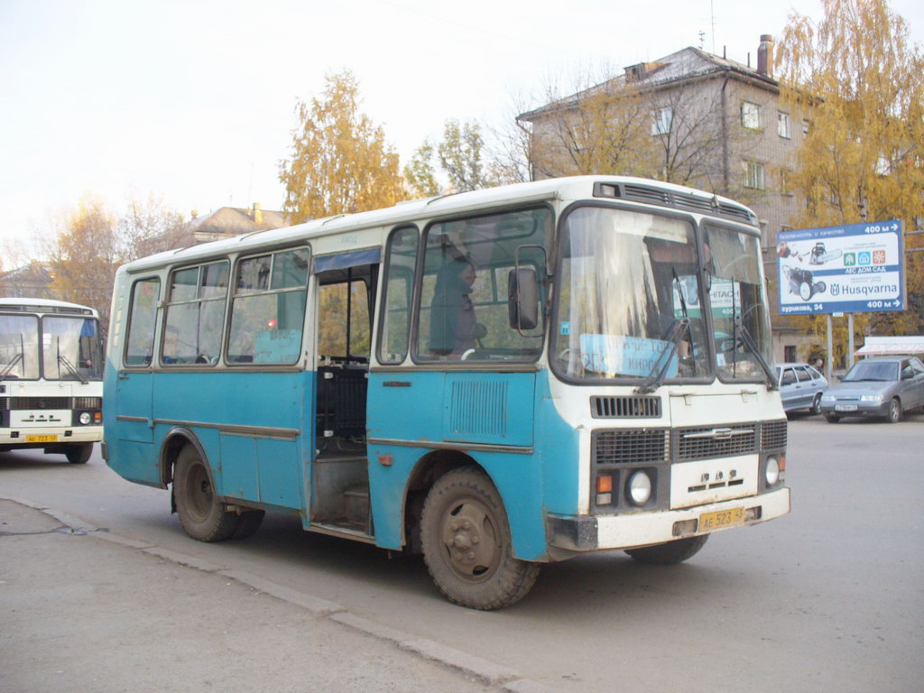 Кировская область, ПАЗ-3205-110 № АЕ 523 43