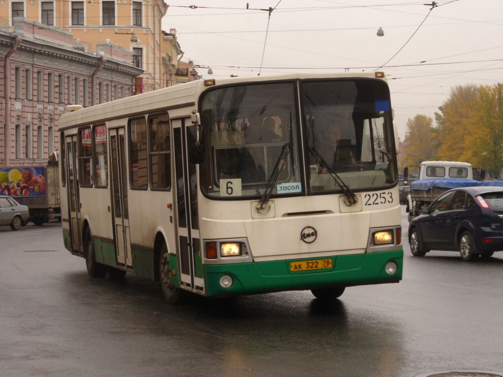Petrohrad, LiAZ-5256.25 č. 2253