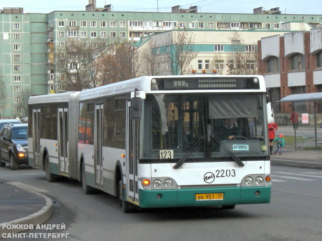 Санкт-Петербург, ЛиАЗ-6213.20 № 2203
