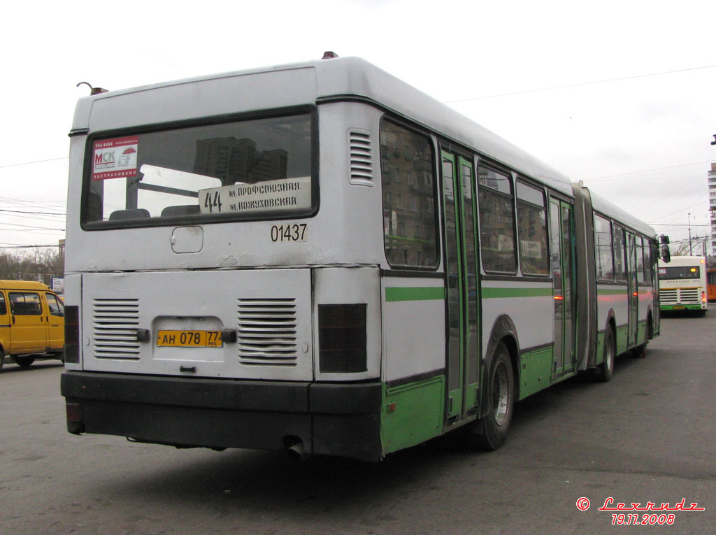 Moskva, Ikarus 435.17 č. 01437