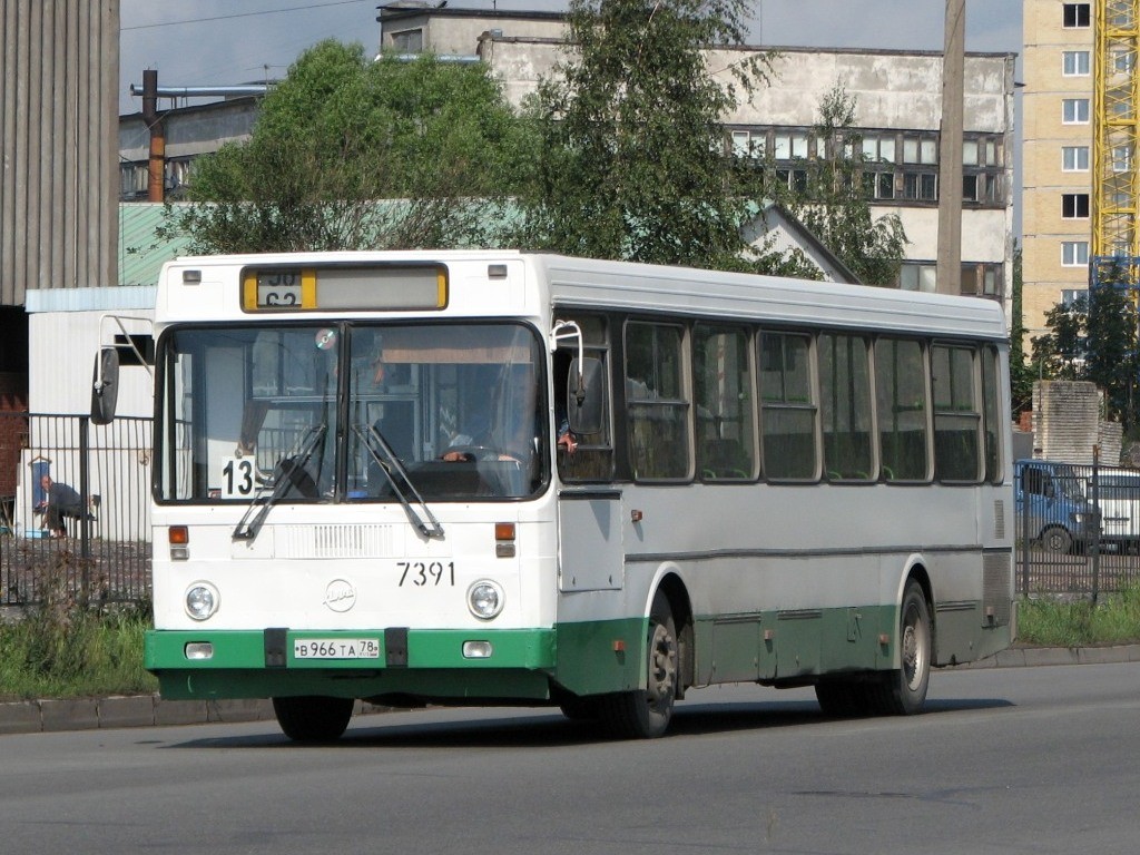 Sankt Petersburg, LiAZ-5256.25 Nr 7391