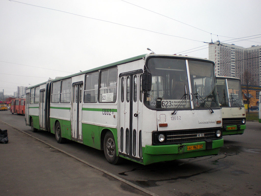 Москва, Ikarus 280.33M № 13662