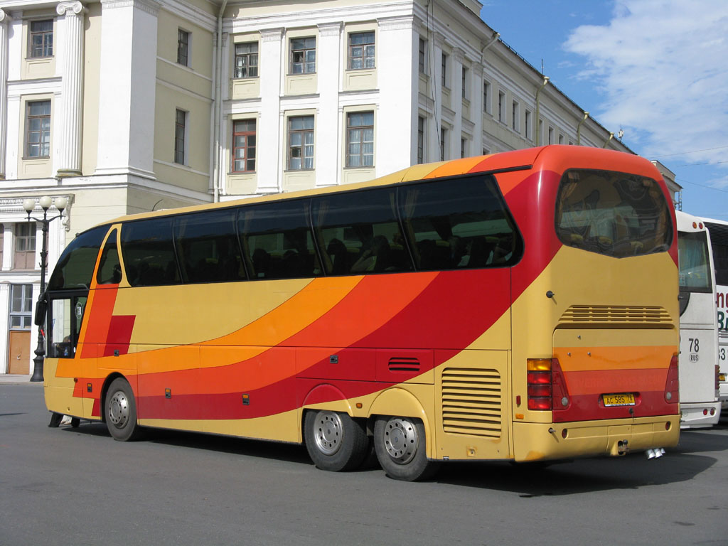 Санкт-Петербург, Neoplan N516/3SHDH Starliner № АС 585 78