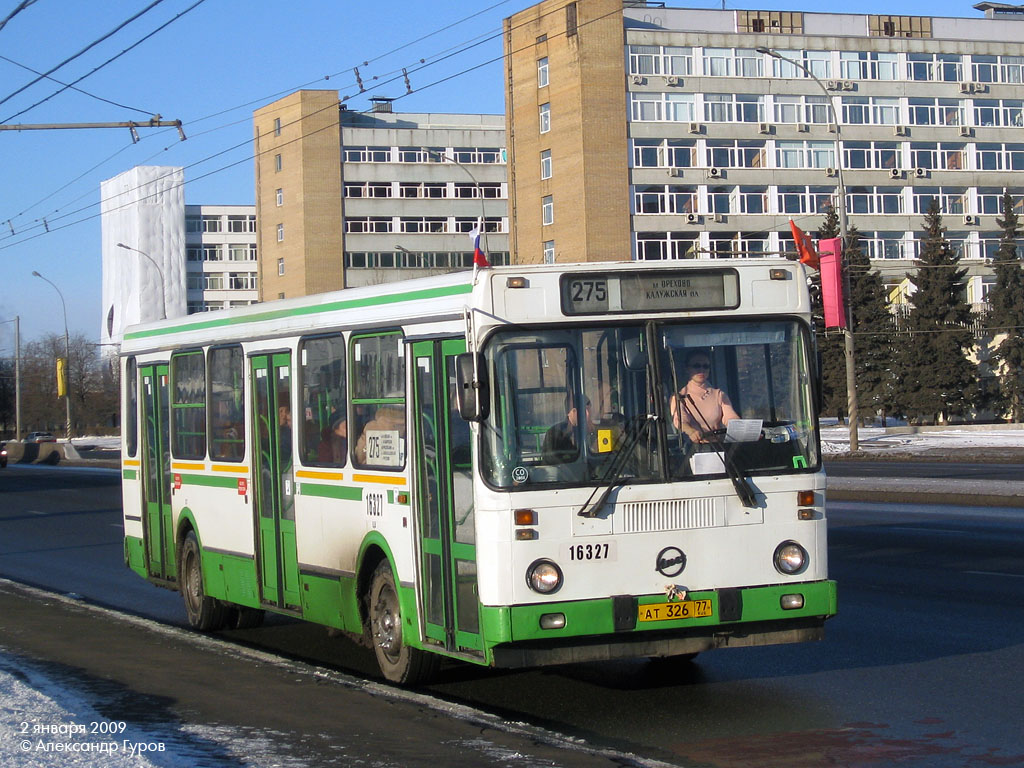 Moskva, LiAZ-5256.25 č. 16327