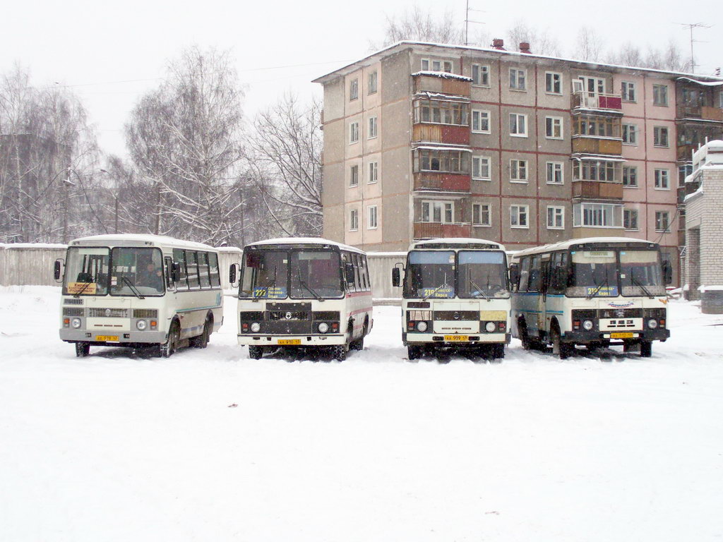 Кировская область, ПАЗ-32053-110-07 № АЕ 979 43; Кировская область, ПАЗ-3205-07 № АА 910 43; Кировская область, ПАЗ-3205 (00) № АА 909 43; Кировская область, ПАЗ-3205-110 № АА 912 43