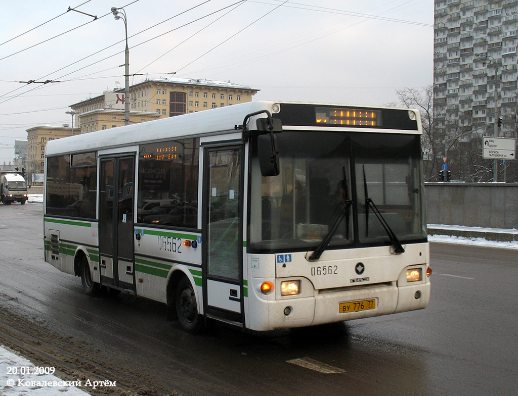 Москва, ПАЗ-3237-01 № 06562