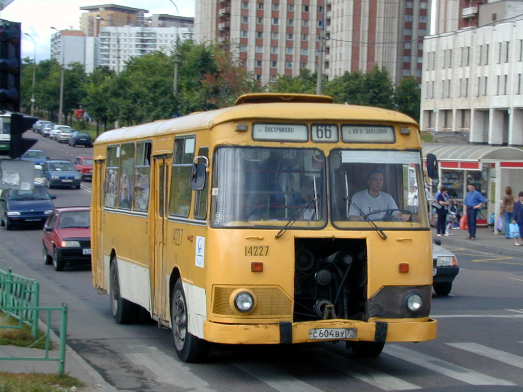 Москва, ЛиАЗ-677М № 14227