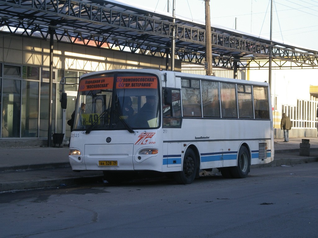 Санкт-Петербург, КАвЗ-4235-33 № 2525