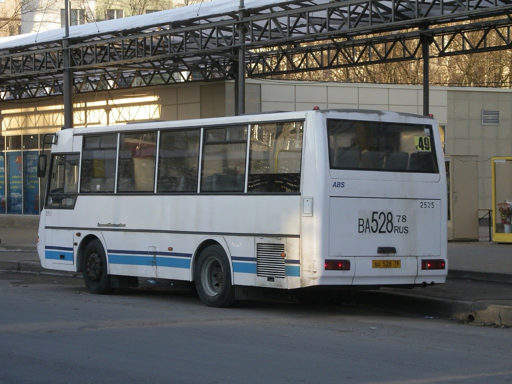 Санкт-Петербург, КАвЗ-4235-33 № 2525