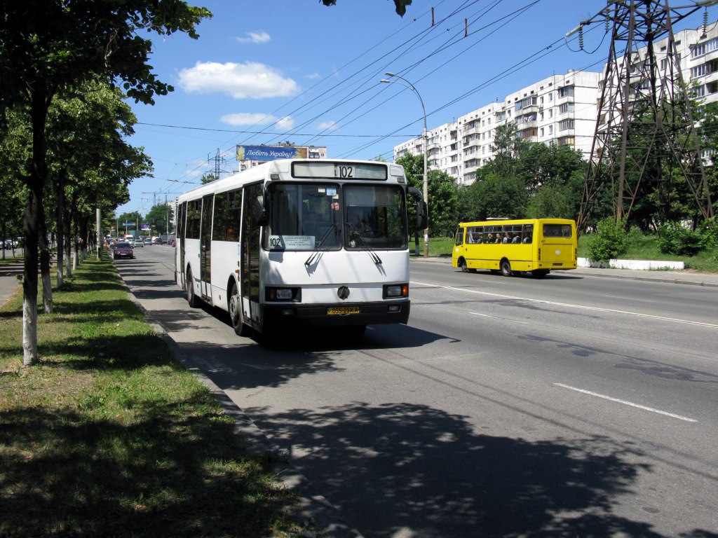 Киев, ЛАЗ-5252R0 № 1585
