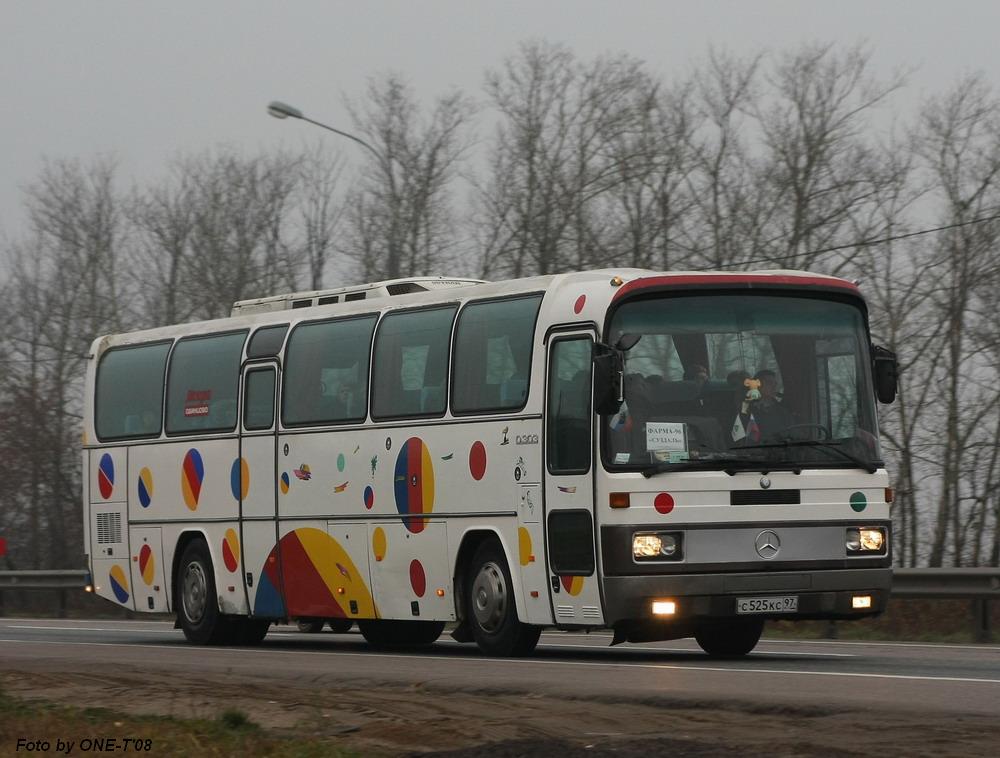 Москва, Mercedes-Benz O303-15RHS № С 525 КС 97