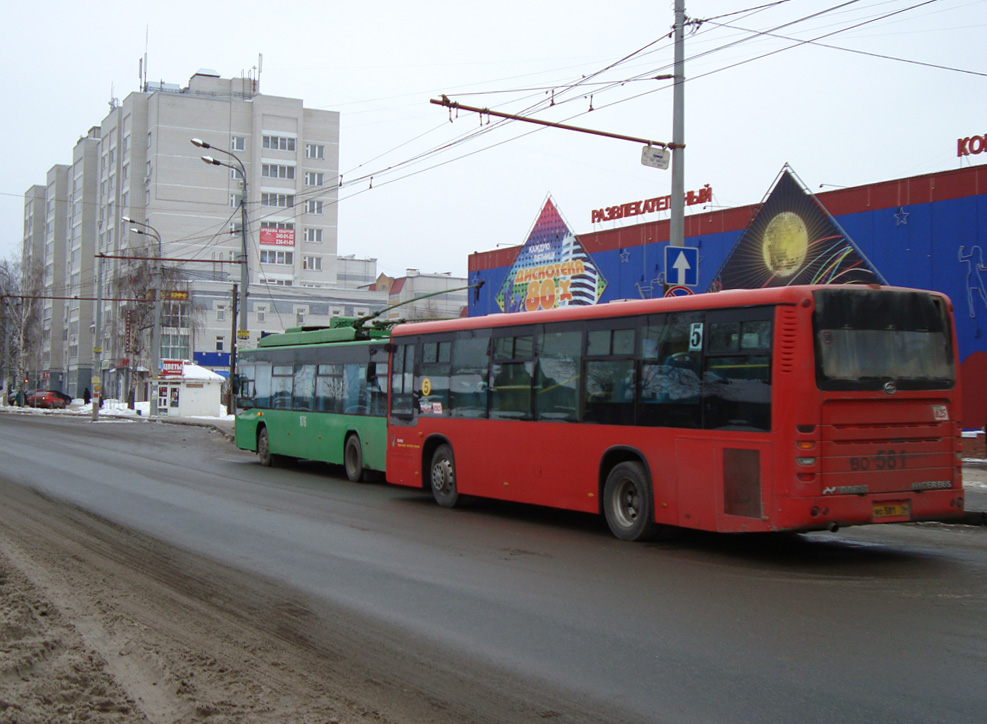 Где сейчас 43 автобус казань. 43 Автобус Казань. 74 Автобус Казань. 44 Автобус Казань. Автобусы Казани 2005.