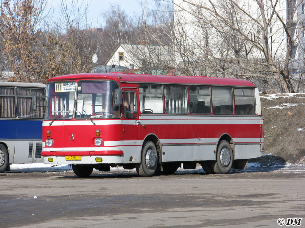 Автобус воронеж рамонь. Воронеж Рамонь ЛИАЗ 111. Автобус 111 Воронеж Рамонь. ЛАЗ 695 на маршрутах Воронеж. Автобус Рамонь Воронеж.