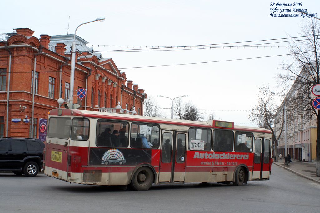 Башкортостан, Mercedes-Benz O305 № ВО 677 02