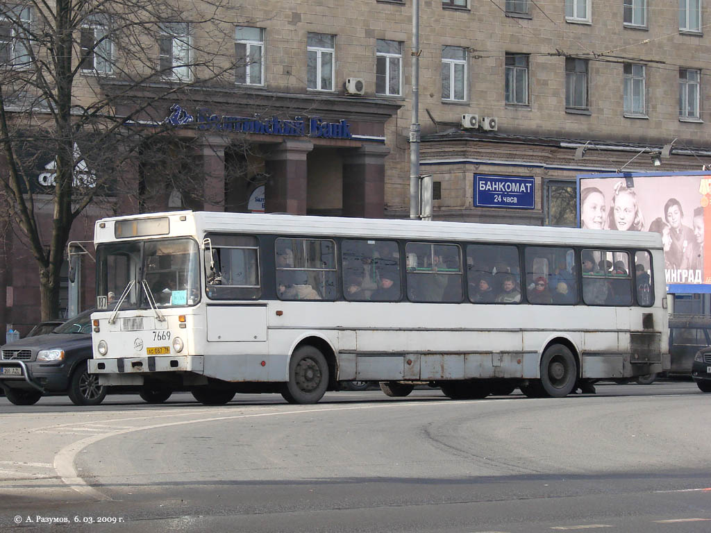 Санкт-Петербург, ЛиАЗ-5256.25 № 7669