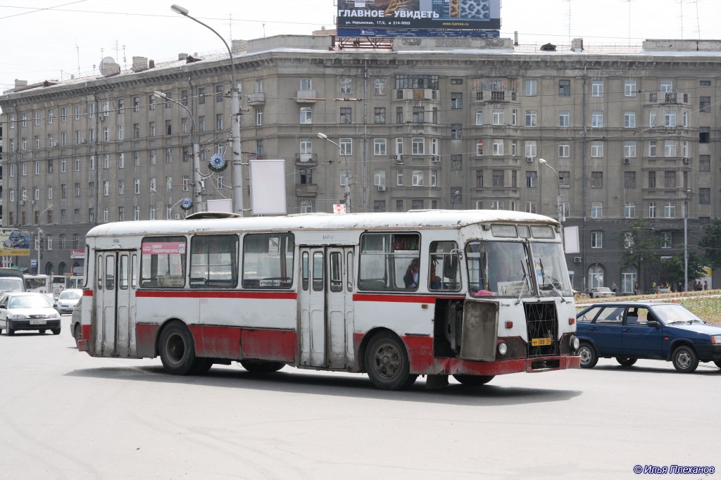 Новосибирская область, ЛиАЗ-677М № 8209