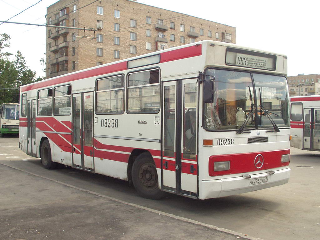 Москва, Mercedes-Benz O325 № 09238