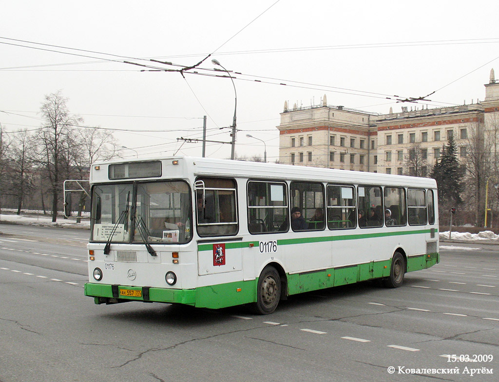 Москва, ЛиАЗ-5256.25 № 01176