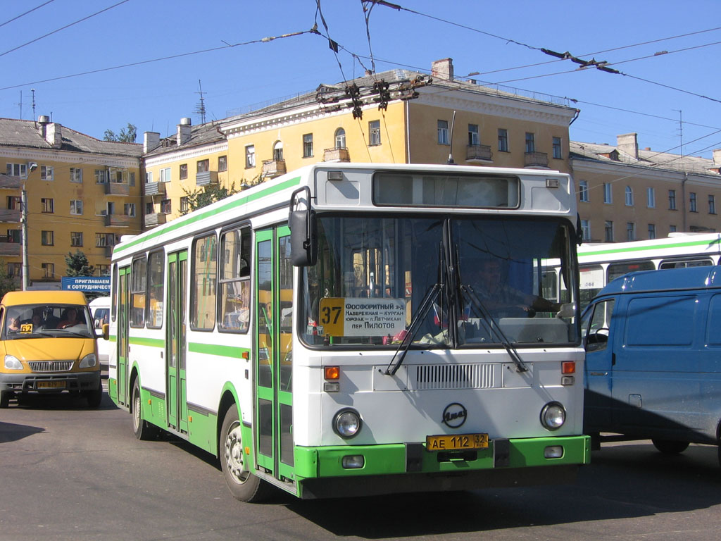 Брянская область, ЛиАЗ-5256.45 № 392