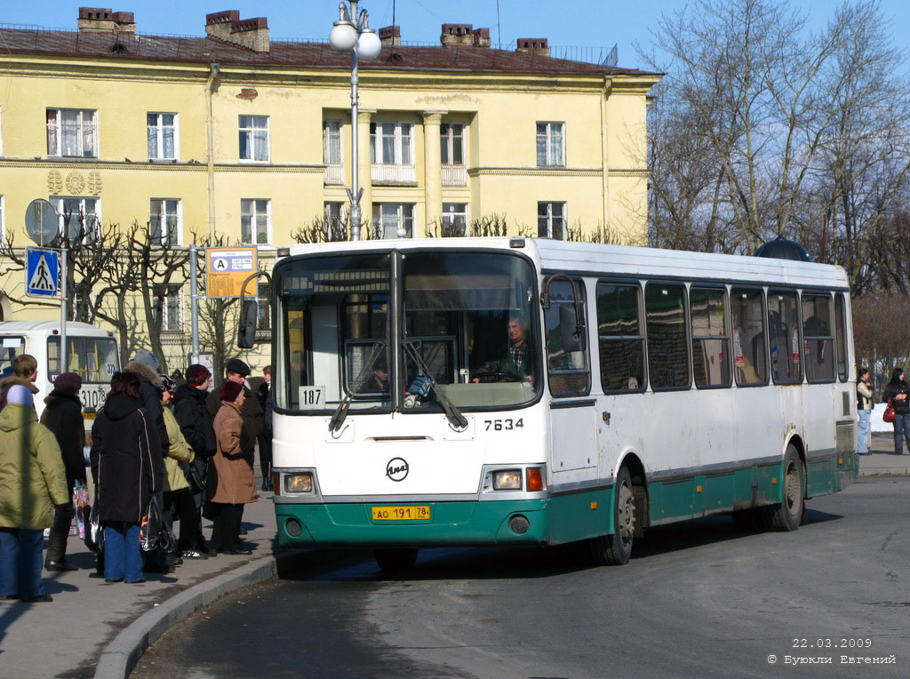 Санкт-Петербург, ЛиАЗ-5256.25 № 7634