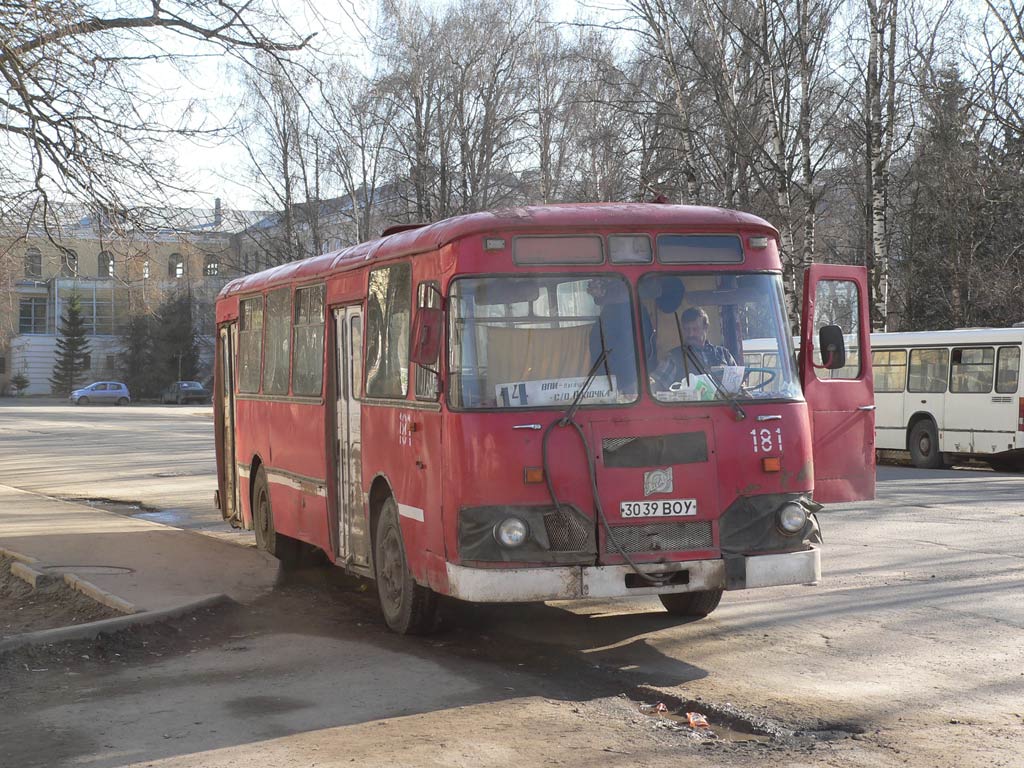 Вологодская область, ЛиАЗ-677М № 181