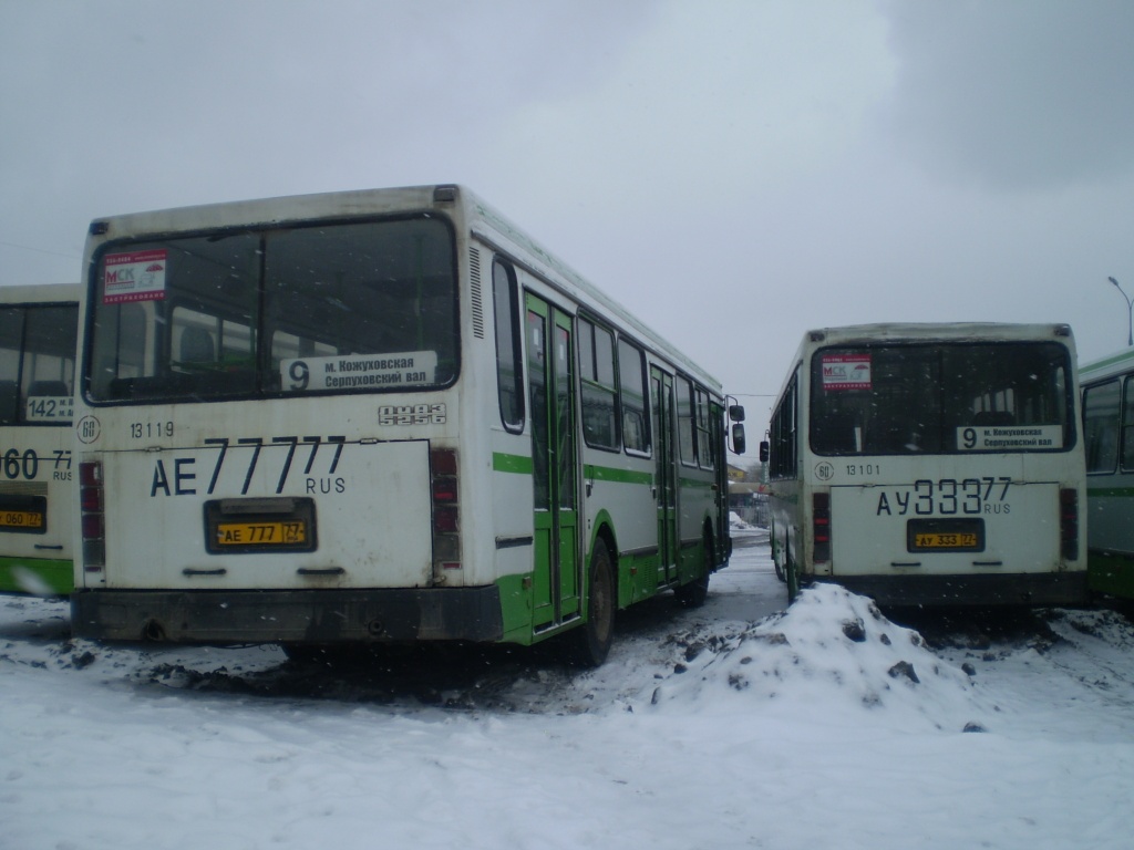 Москва, ЛиАЗ-5256.25 № 13119; Москва, ЛиАЗ-5256.25 № 13101