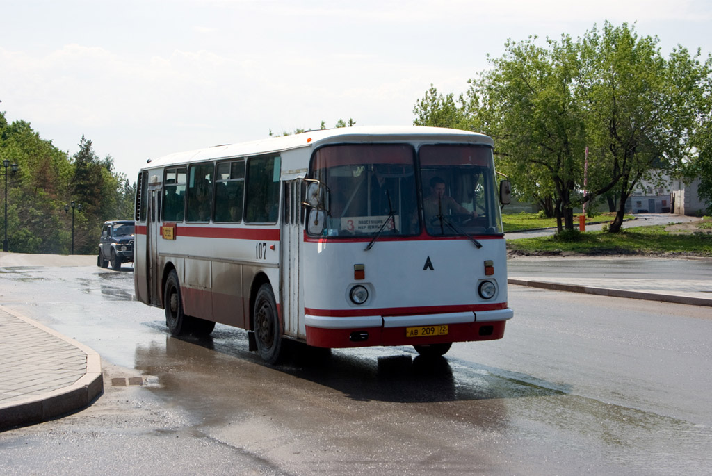 Тюменская область, ЛАЗ-695Н № 107