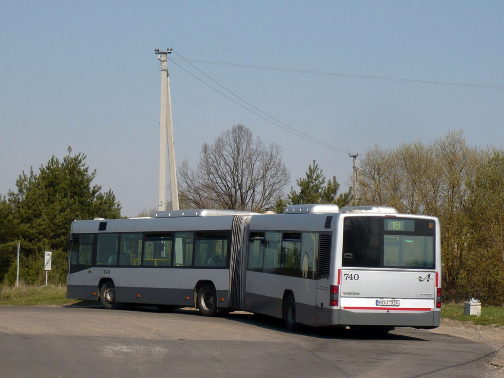 Литва, Volvo 7700A № 740