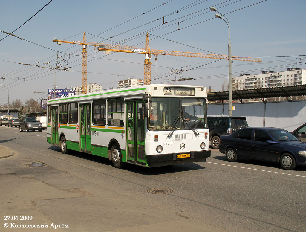 Москва, ЛиАЗ-5256.25 № 06901