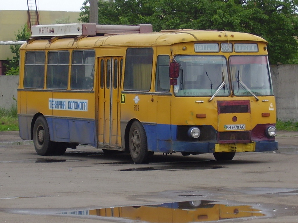 Odessa region, LiAZ-677 # 5109