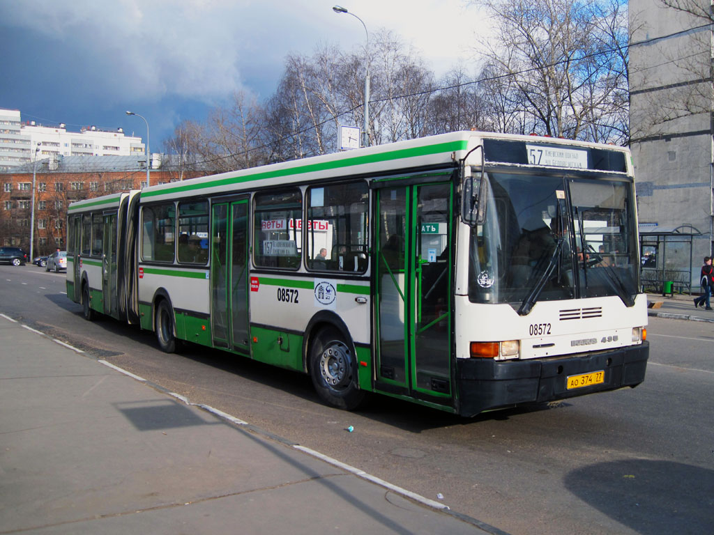 Москва, Ikarus 435.17 № 08572