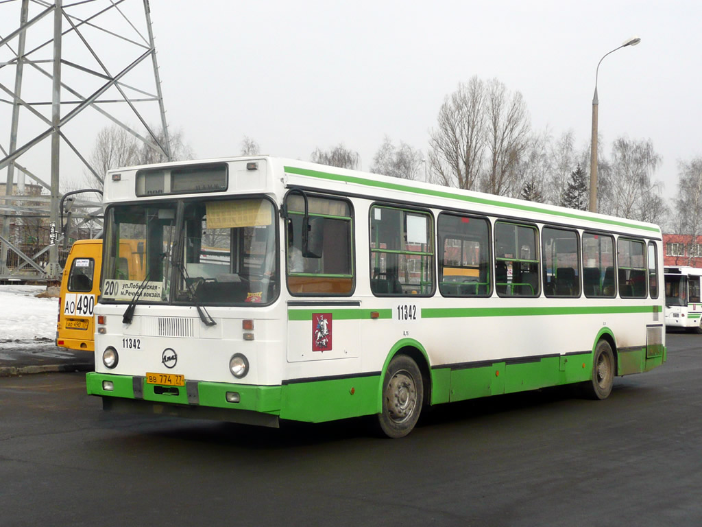 Moskwa, LiAZ-5256.25 Nr 11342