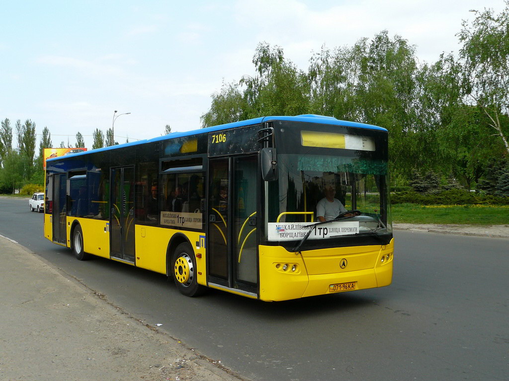 Киев, ЛАЗ A183D1 № 7106